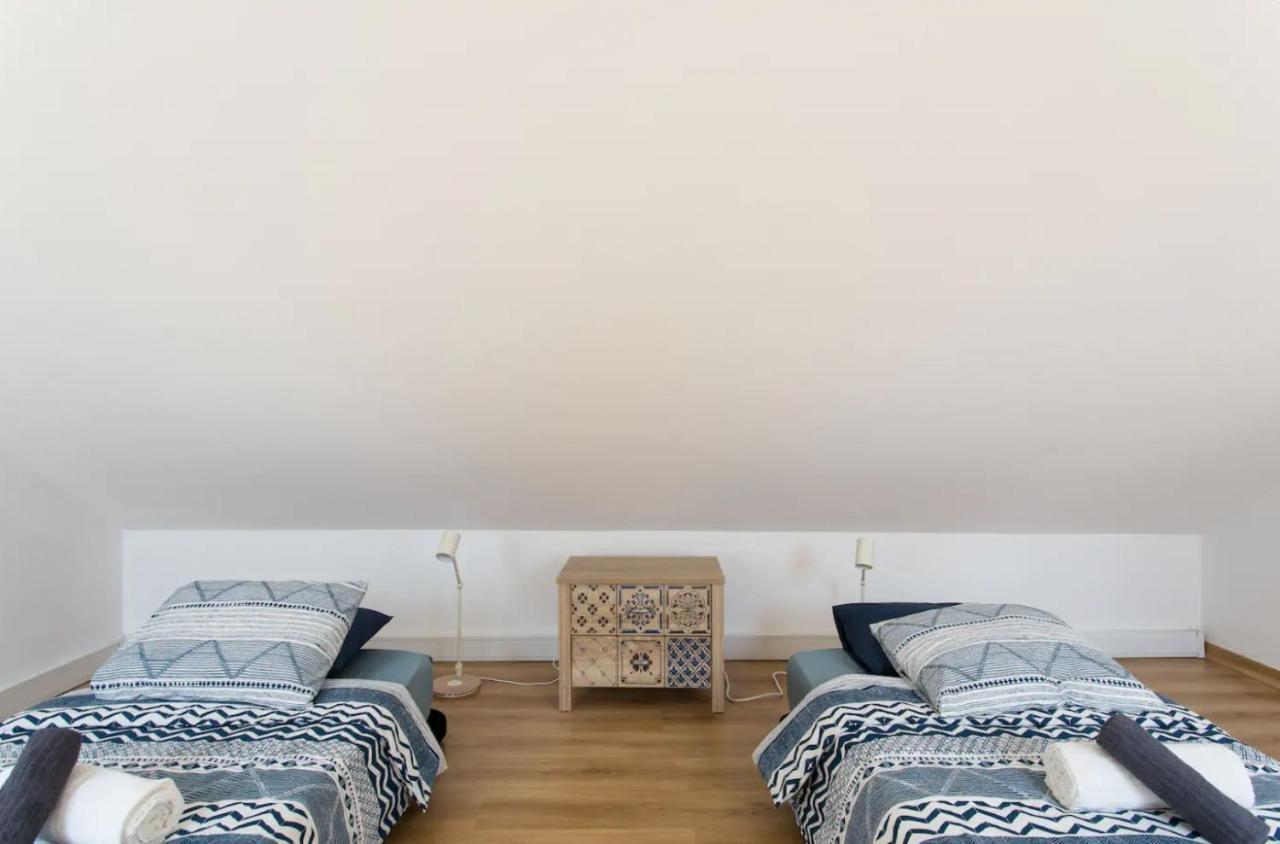 شقة Beautiful 3-Story House In Chiado With A 40M² Private Terrace Lisboa المظهر الخارجي الصورة