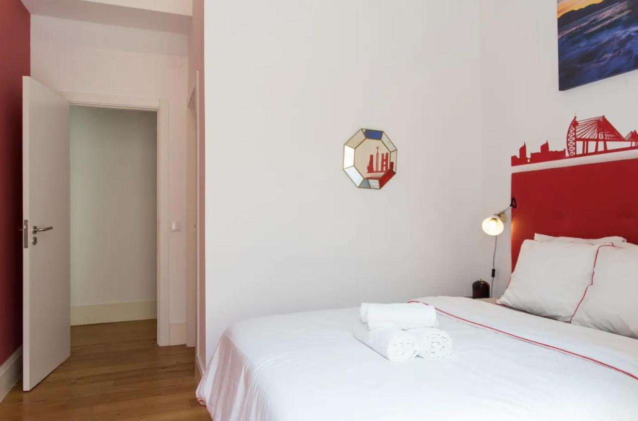 شقة Beautiful 3-Story House In Chiado With A 40M² Private Terrace Lisboa المظهر الخارجي الصورة