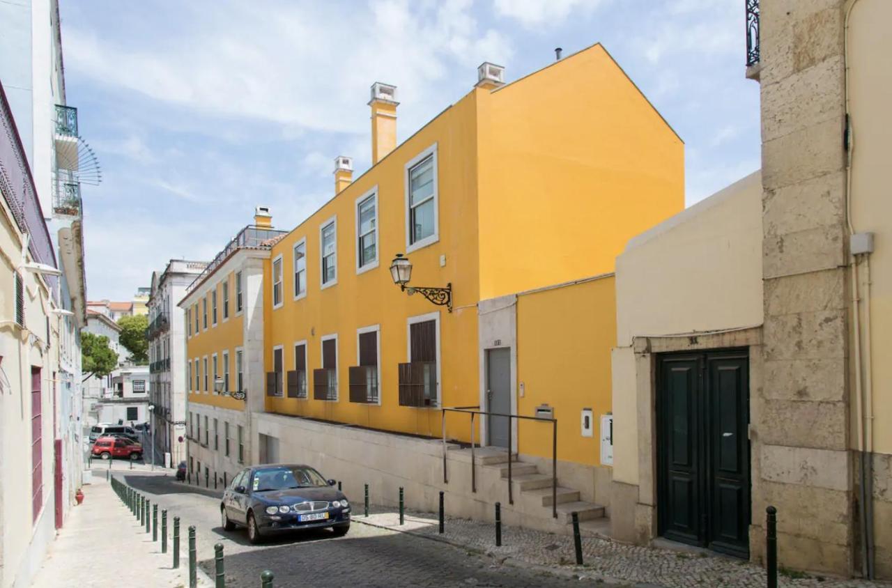 شقة Beautiful 3-Story House In Chiado With A 40M² Private Terrace Lisboa المظهر الخارجي الصورة