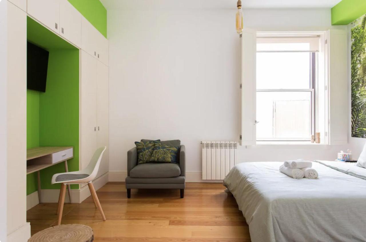 شقة Beautiful 3-Story House In Chiado With A 40M² Private Terrace Lisboa المظهر الخارجي الصورة