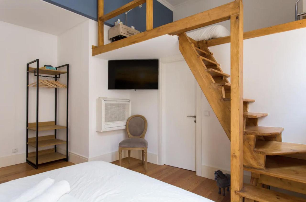 شقة Beautiful 3-Story House In Chiado With A 40M² Private Terrace Lisboa المظهر الخارجي الصورة
