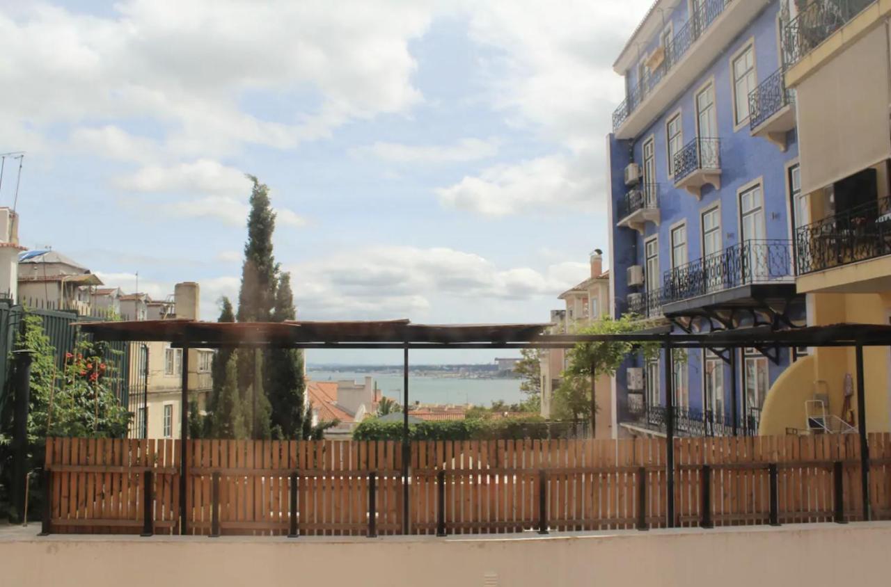 شقة Beautiful 3-Story House In Chiado With A 40M² Private Terrace Lisboa المظهر الخارجي الصورة